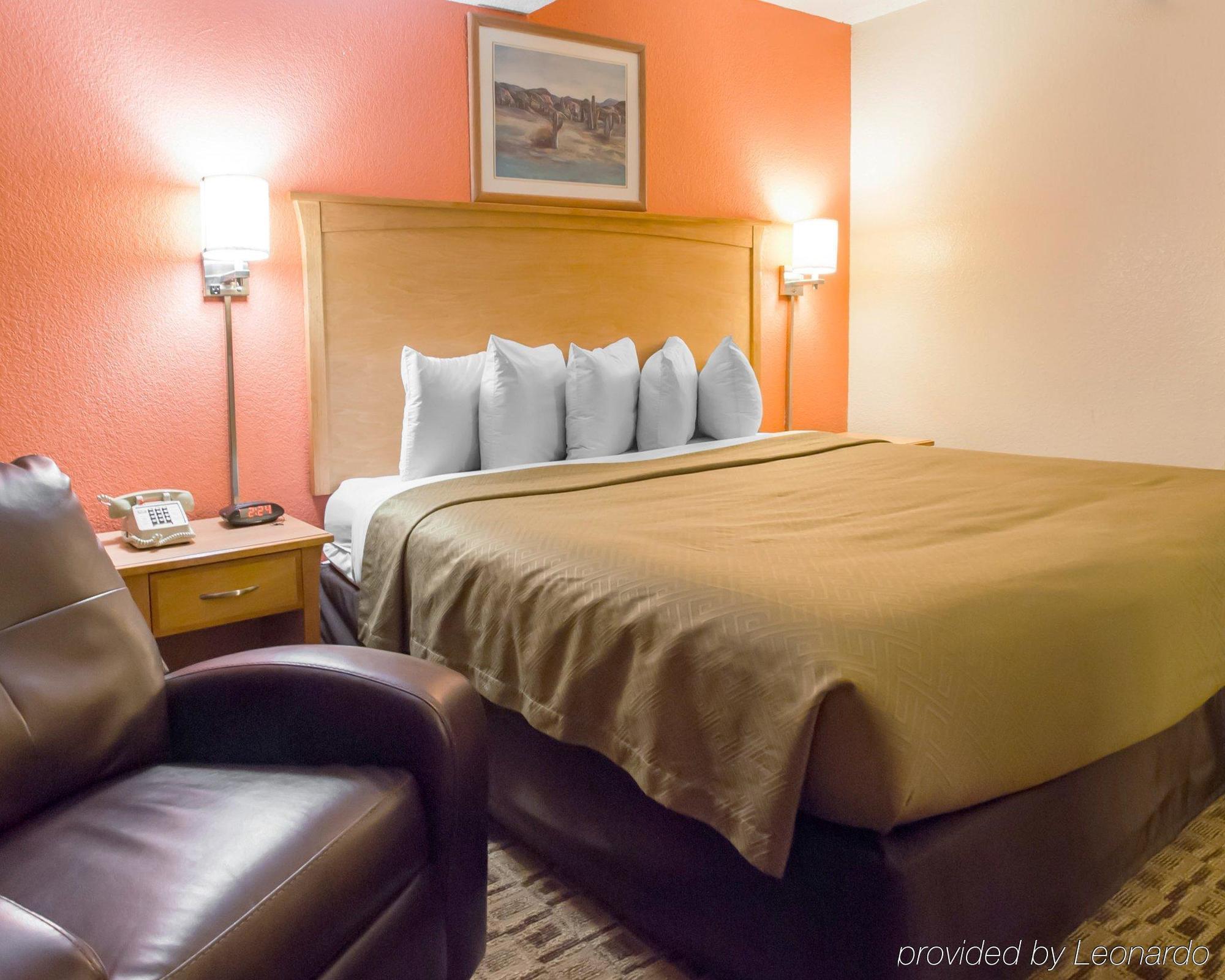 Econo Lodge Kansas City Downtown North Exterior foto